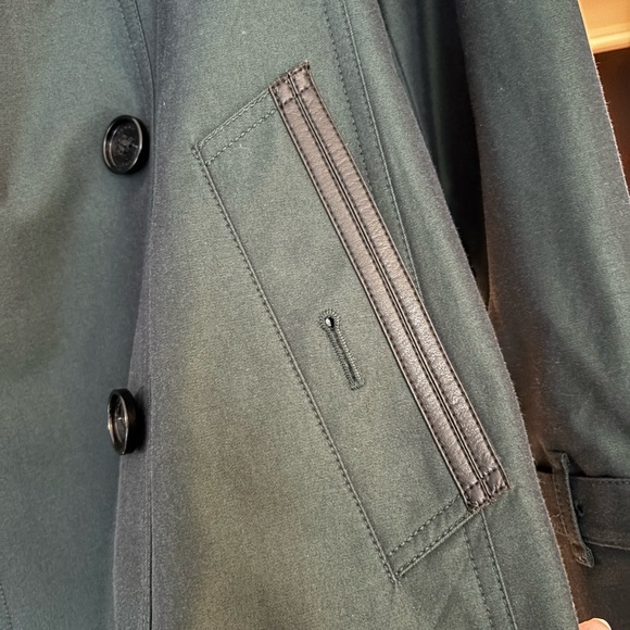 Burberry Dark Green Trench Coat with Check Lining - Picture 5 of 9